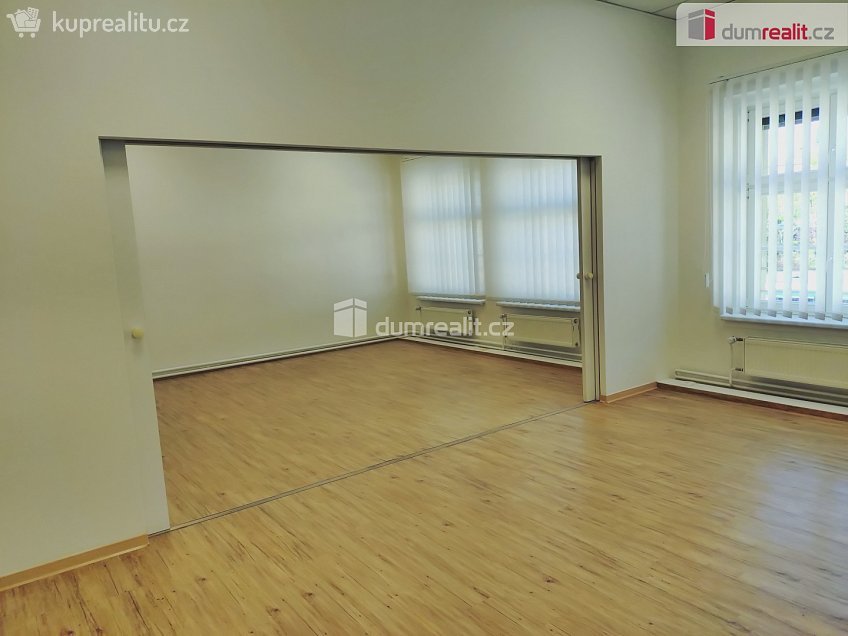 Pronájem  kanceláře 43 m^2 Drtinova, Praha 5 
