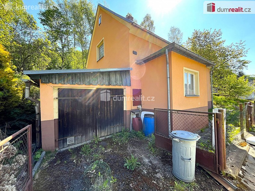 Prodej  rodinného domu 110 m^2 B. Smetany, Kraslice 
