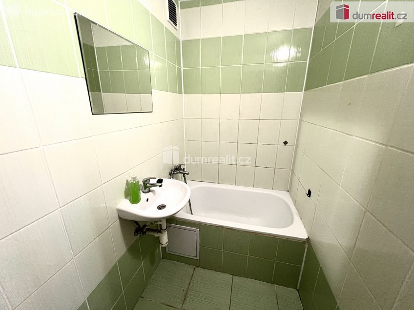 Pronájem bytu 2+kk 54 m^2 Benešova, Kolín 