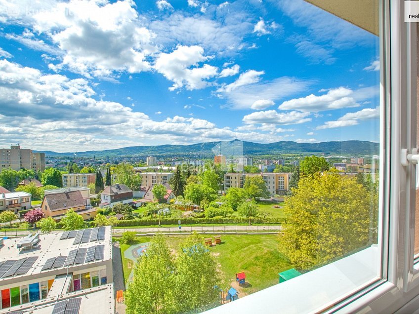 Pronájem bytu 3+1 80 m^2 Na Pískovně, Liberec 