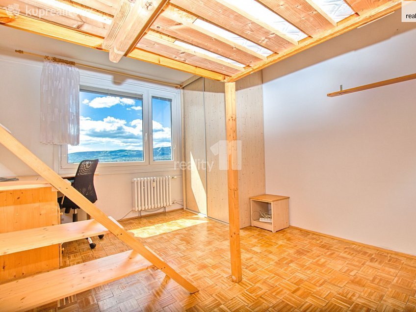Pronájem bytu 3+1 80 m^2 Na Pískovně, Liberec 
