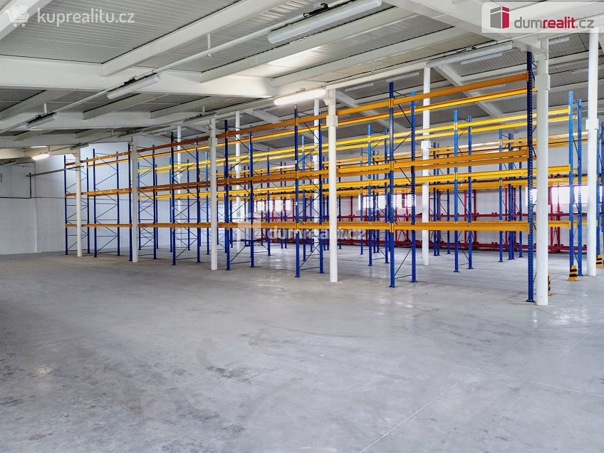 Pronájem  skladu 610 m^2 Říčanská, Čestlice 