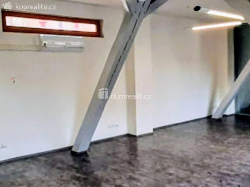 Pronájem  kanceláře 120 m^2 Drtinova, Praha 5 