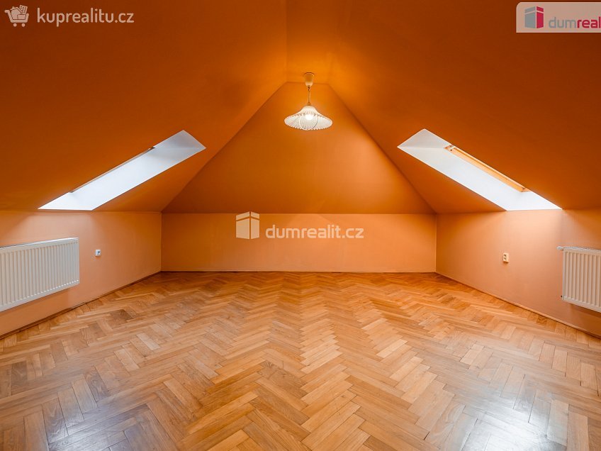 Prodej  rodinného domu 456 m^2 Viničná, Mladá Boleslav 
