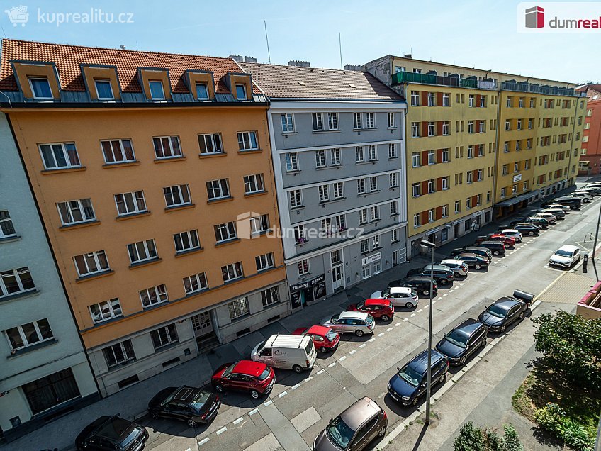 Pronájem bytu 3+kk 82 m^2 U svobodárny, Praha 9 