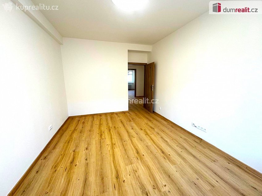 Pronájem bytu 3+kk 82 m^2 U svobodárny, Praha 9 
