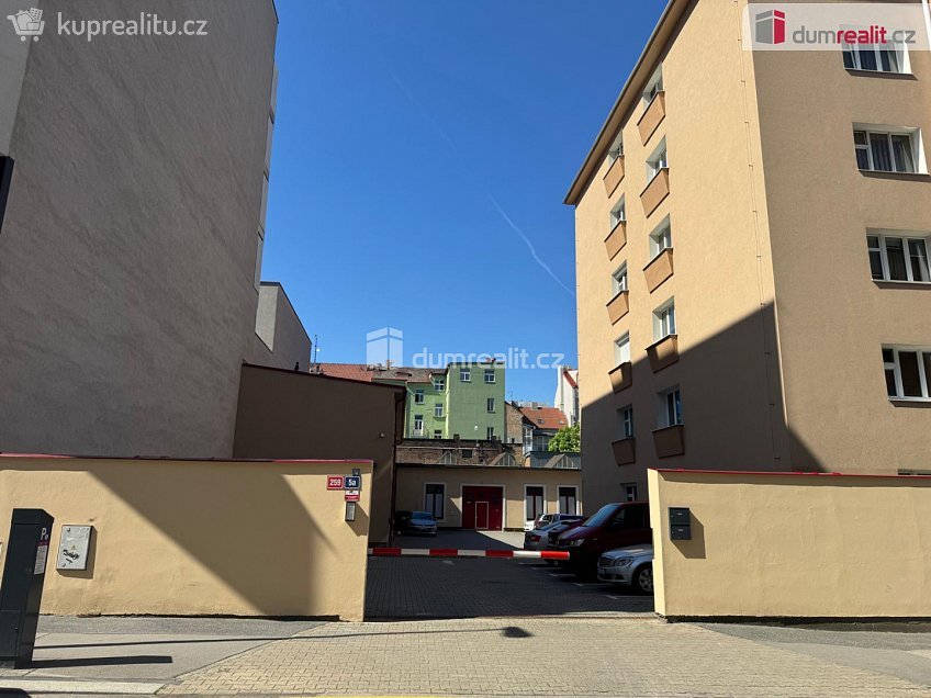 Pronájem bytu 3+kk 82 m^2 U svobodárny, Praha 9 