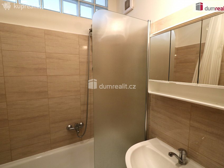 Pronájem bytu 2+1 72 m^2 Smetanova, Mělník 