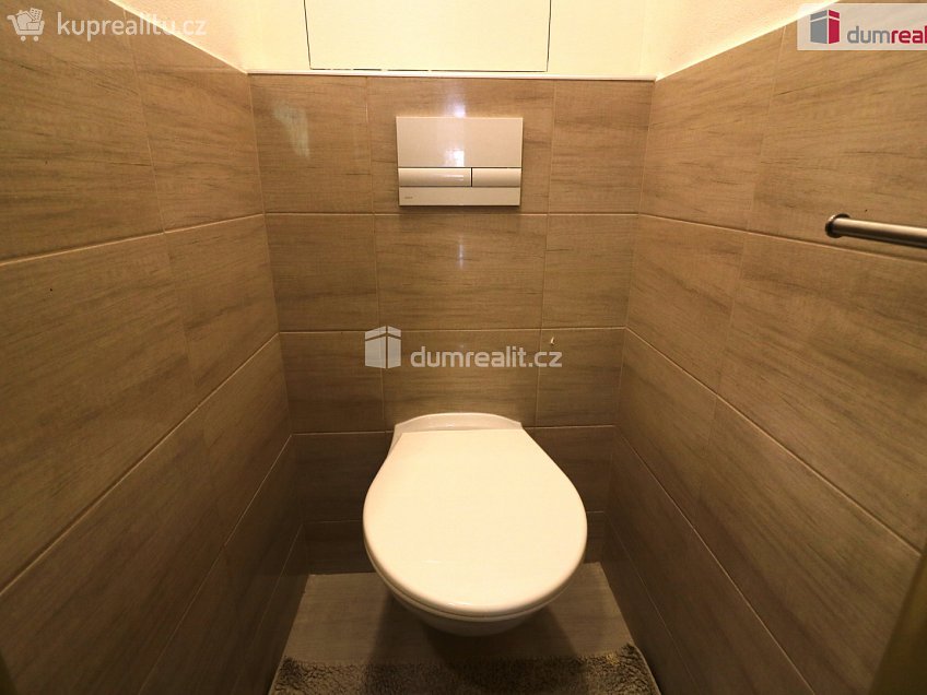 Pronájem bytu 2+1 72 m^2 Smetanova, Mělník 