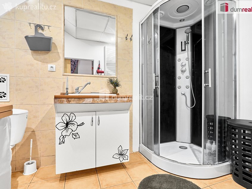 Prodej bytu 2+kk 35 m^2 Sokolovská, Karlovy Vary 