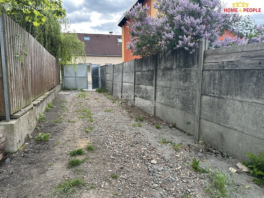 Prodej  rodinného domu 90 m^2 Dr. Tyrše, Libušín 