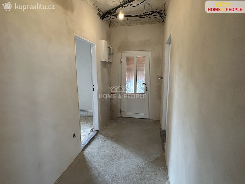 Prodej  rodinného domu 90 m^2 Dr. Tyrše, Libušín 