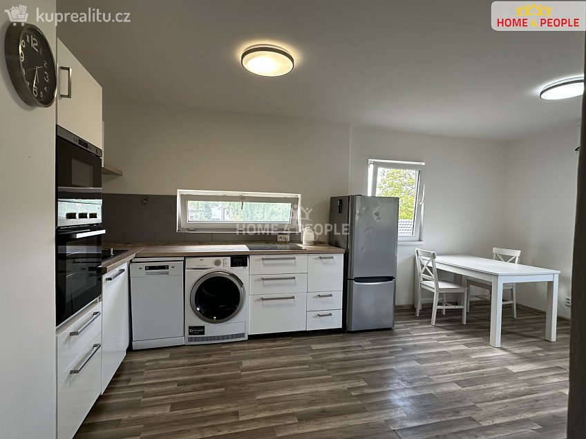 Prodej bytu 3+kk 55 m^2 Jar. Seiferta, Kladno 