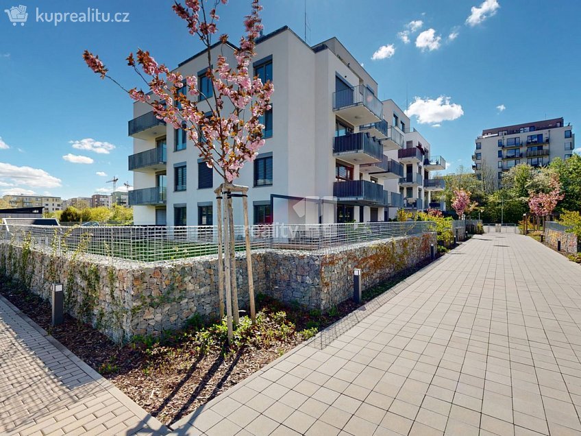Prodej bytu 3+kk 86 m^2 Ivana Hlinky, Praha 9 