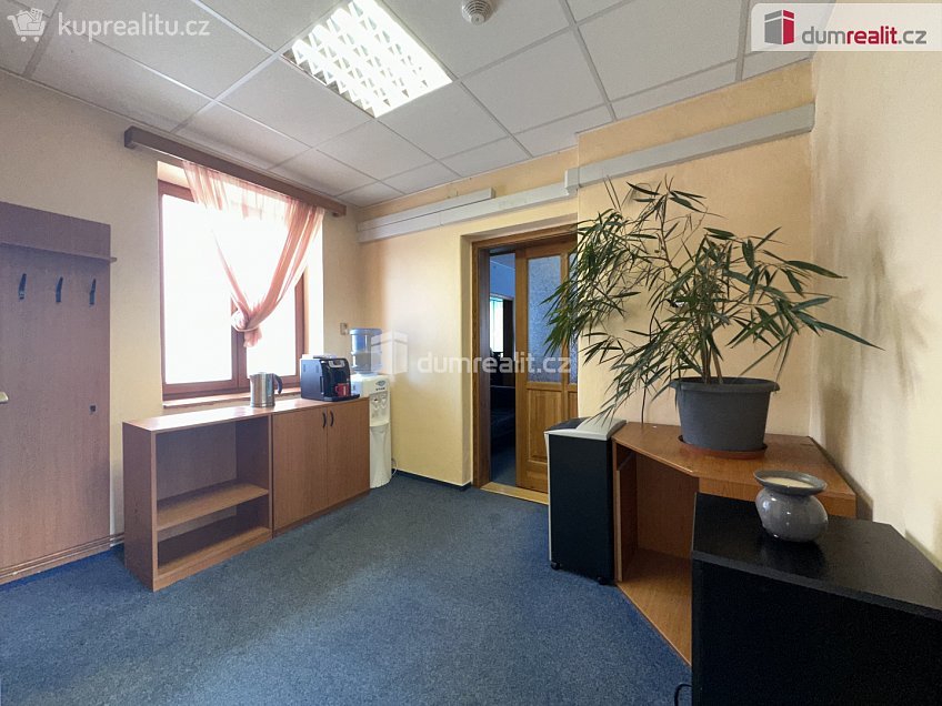 Pronájem  kanceláře 75 m^2 Sovadinova, Břeclav 