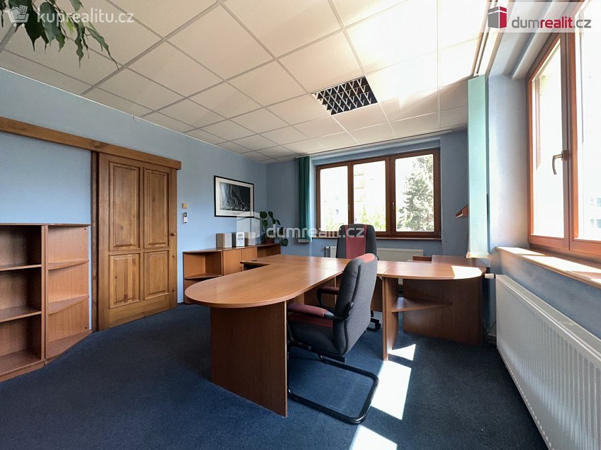 Pronájem  kanceláře 75 m^2 Sovadinova, Břeclav 