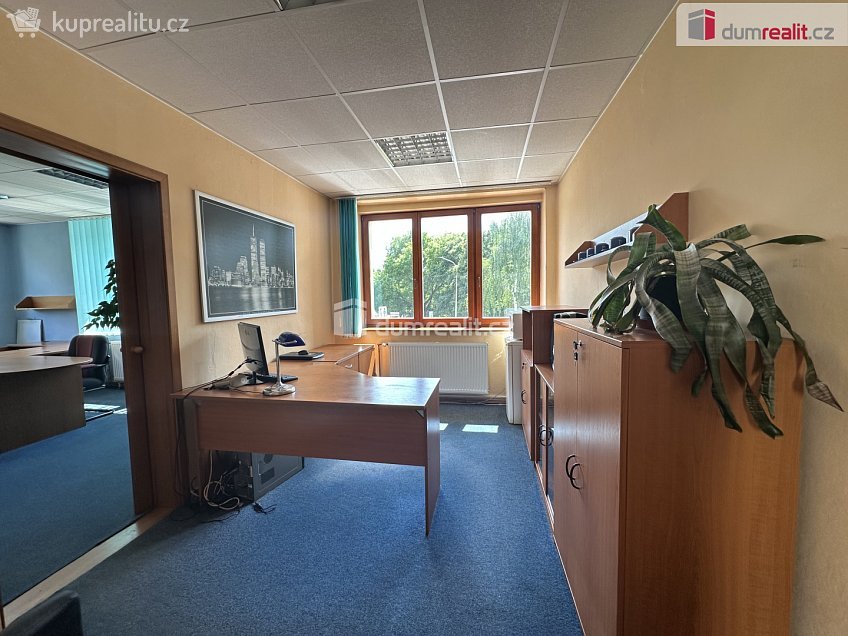 Pronájem  kanceláře 75 m^2 Sovadinova, Břeclav 