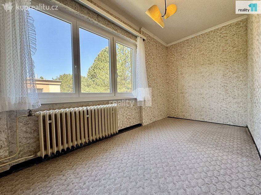 Prodej bytu 3+1 70 m^2 Důl Bedřich, Dubí 