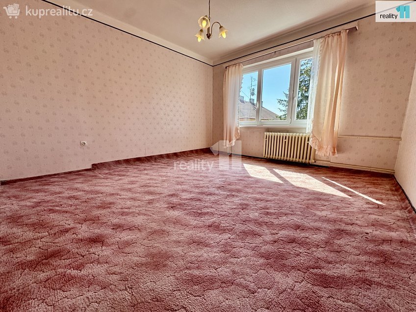 Prodej bytu 3+1 70 m^2 Důl Bedřich, Dubí 