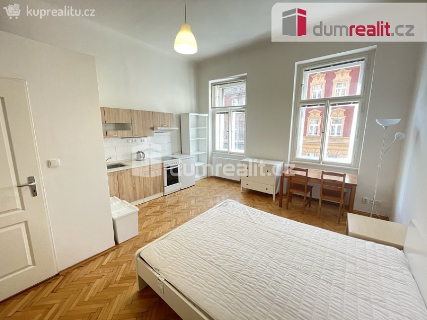 Pronájem bytu 1+kk 25 m^2 Svornosti, Praha 5 