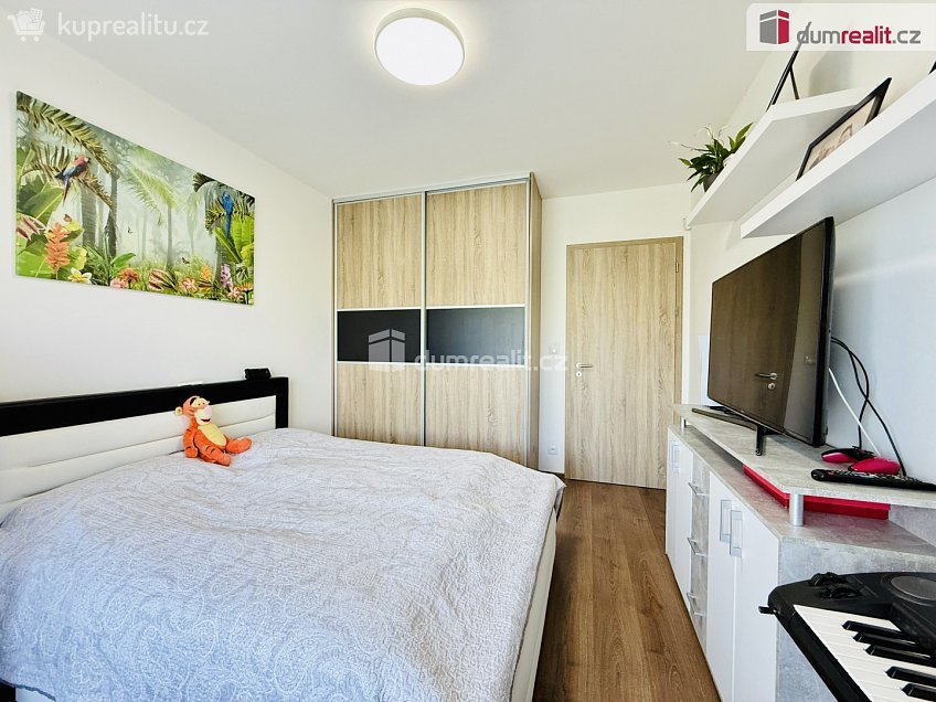 Prodej bytu 3+kk 77 m^2 Mantovská, Praha 15 