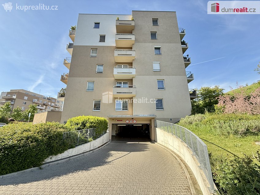 Prodej bytu 3+kk 77 m^2 Mantovská, Praha 15 
