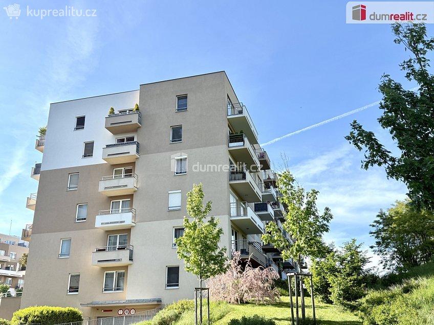 Prodej bytu 3+kk 77 m^2 Mantovská, Praha 15 