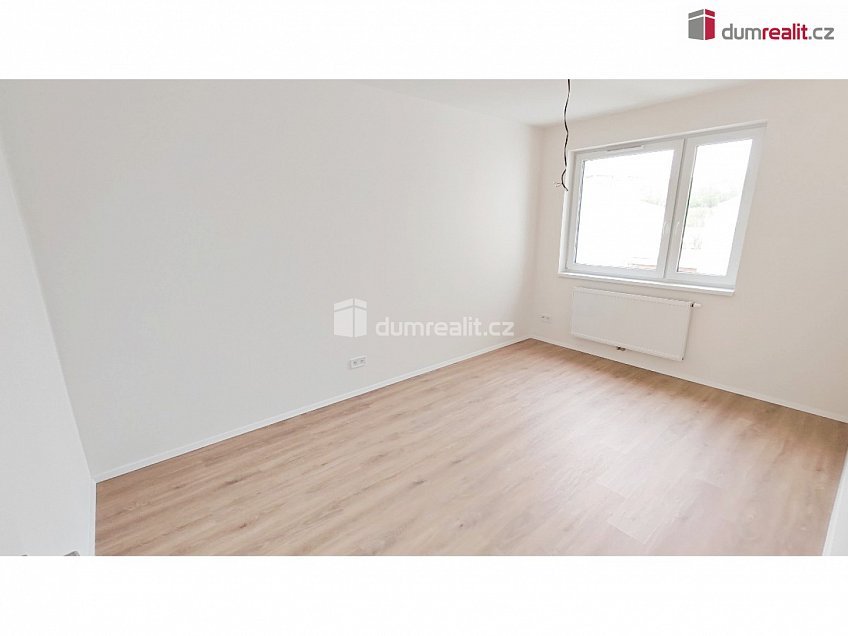 Pronájem bytu 3+kk 82 m^2 Nad Kolčavkou, Praha 9 