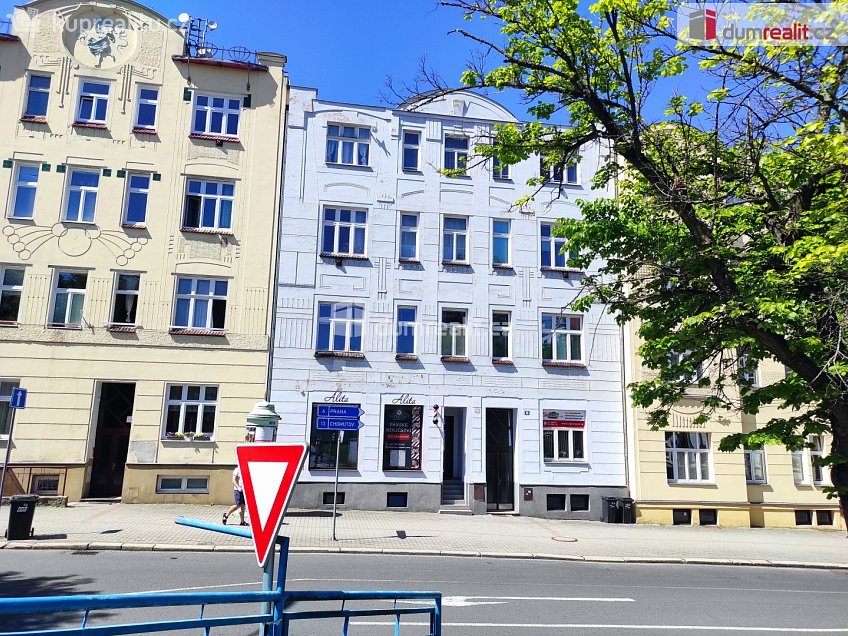 Prodej bytu 3+1 78 m^2 náměstí Dr. M. Horákové, Karlovy Vary 