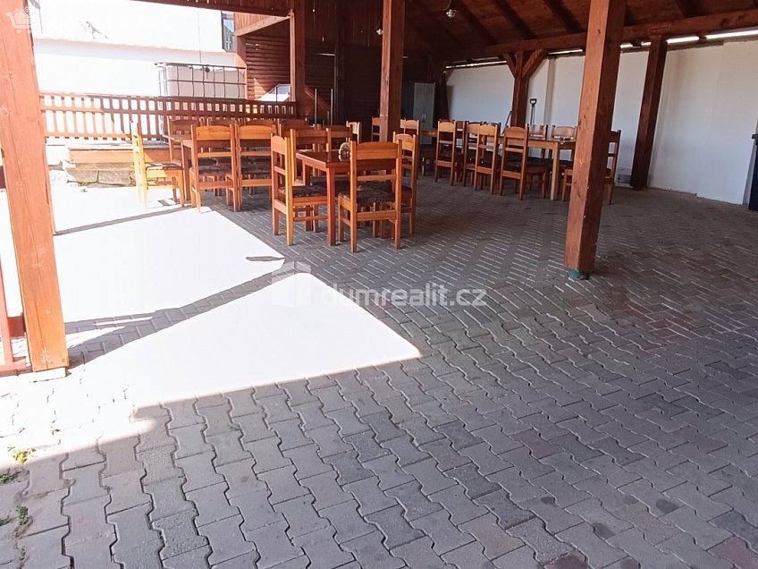 Pronájem  restauračního zařízení 260 m^2 Vilsnická, Děčín 