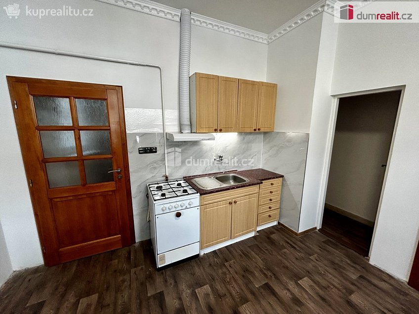 Pronájem bytu 2+1 58 m^2 Sokolovská, Karlovy Vary 