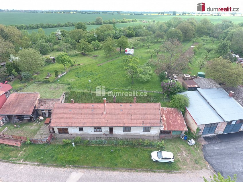 Prodej  rodinného domu 180 m^2 Na Dolce, Sovínky 