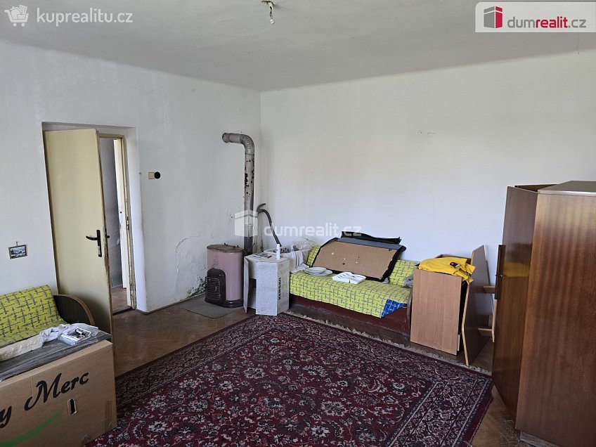 Prodej  rodinného domu 180 m^2 Na Dolce, Sovínky 