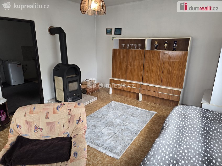 Prodej  rodinného domu 70 m^2 Hlavní, Všejany 