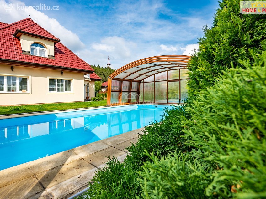 Prodej  vily 350 m^2 Vrcha II, Divišov 
