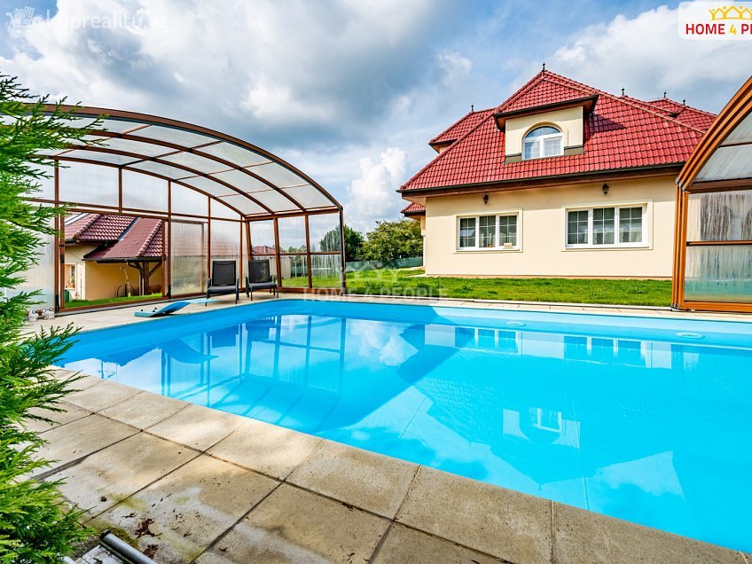 Prodej  vily 350 m^2 Vrcha II, Divišov 