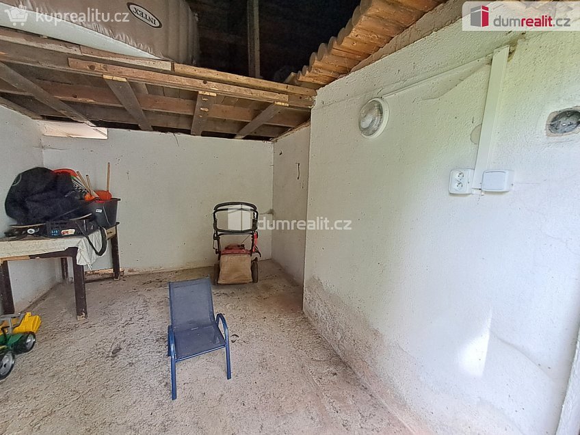 Prodej  rodinného domu 150 m^2 Stará Paka, Stará Paka 