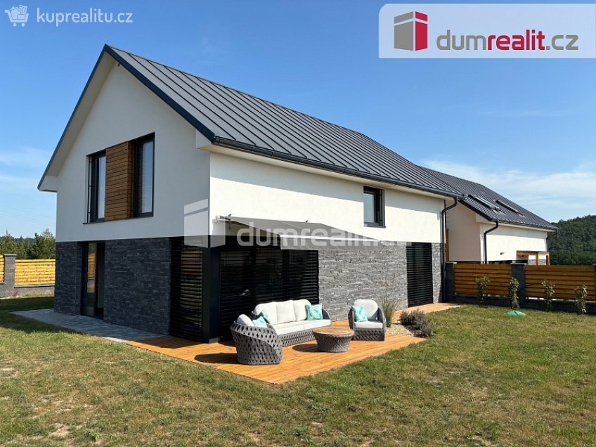 Prodej  rodinného domu 159 m^2 V zahradách, Ruda 