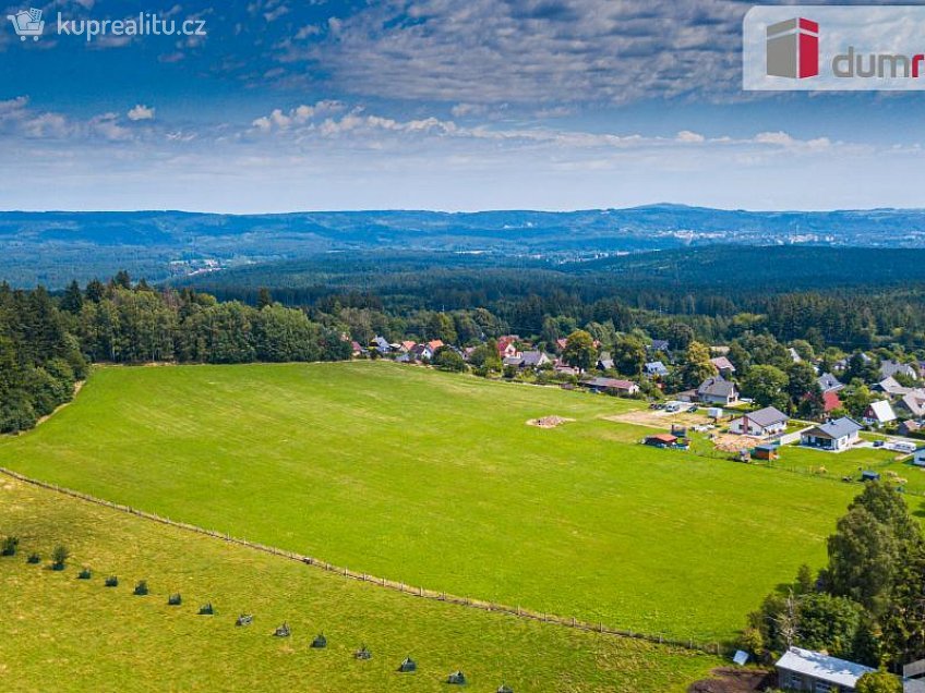 Prodej  stavebního pozemku 1744 m^2 Tři Sekery, Tři Sekery 