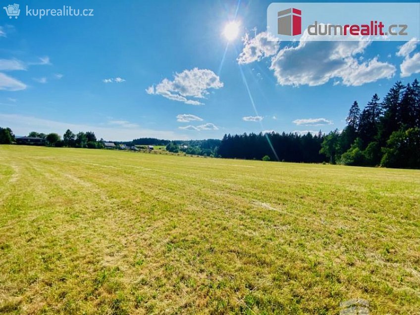 Prodej  stavebního pozemku 1744 m^2 Tři Sekery, Tři Sekery 