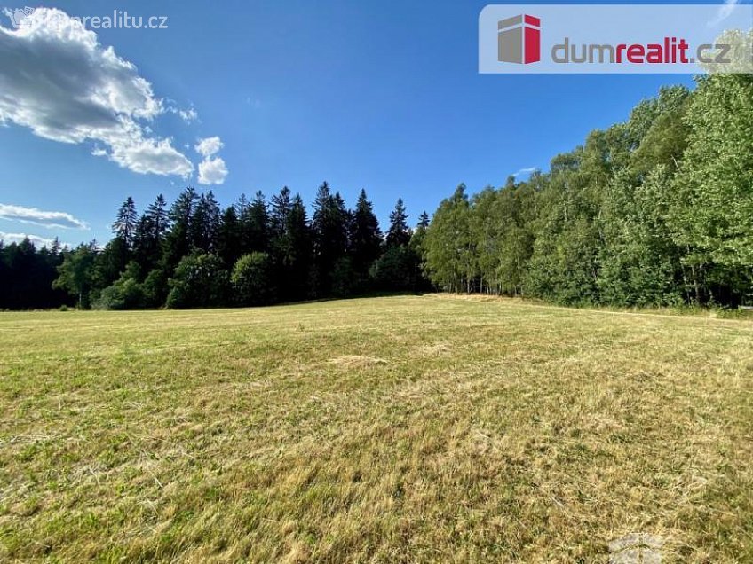 Prodej  stavebního pozemku 1744 m^2 Tři Sekery, Tři Sekery 