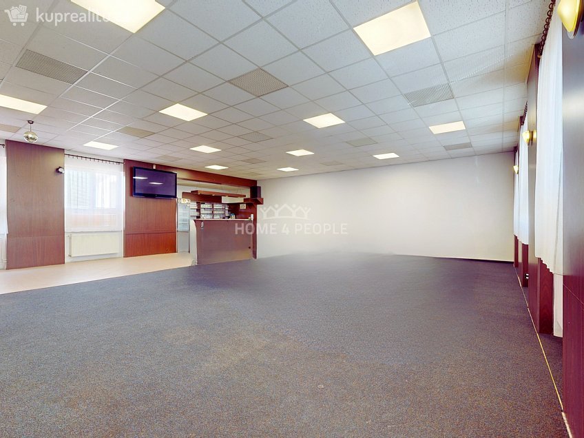 Prodej  obchodních prostor 1100 m^2 Dolní, Rakvice 