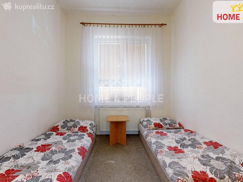 Prodej  obchodních prostor 1100 m^2 Dolní, Rakvice 