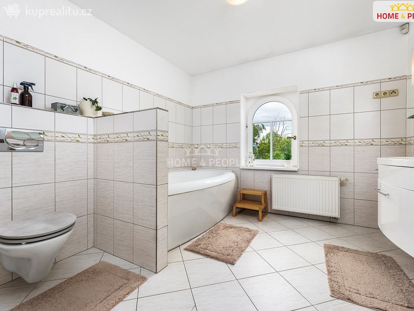 Prodej  vily 413 m^2 Škvorecká, Přišimasy 