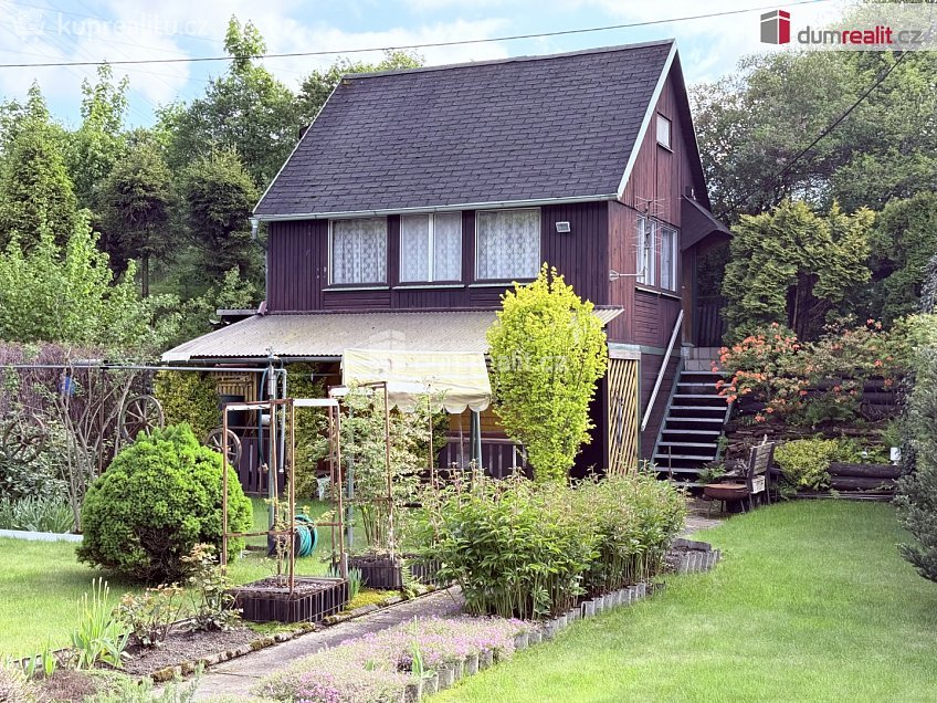 Prodej  chaty 42 m^2 Lubina, Frenštát pod Radhoštěm 