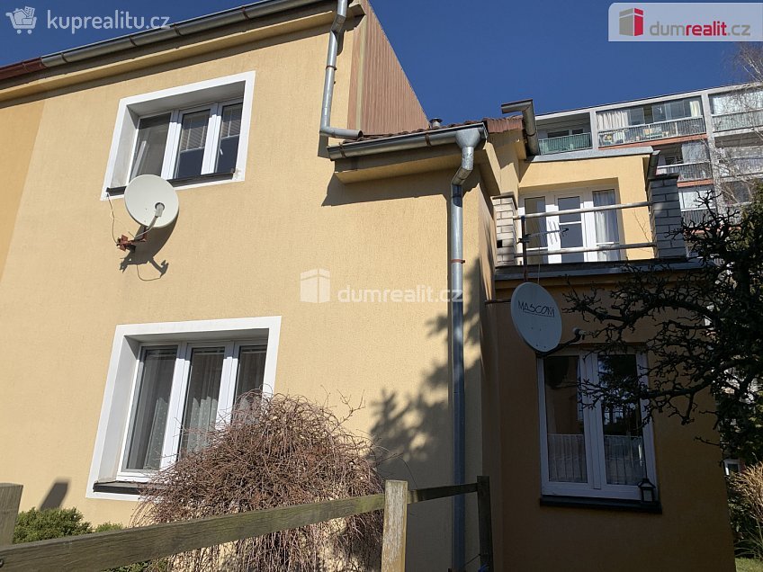 Prodej  rodinného domu 165 m^2 Hlavenecká, Praha 9 