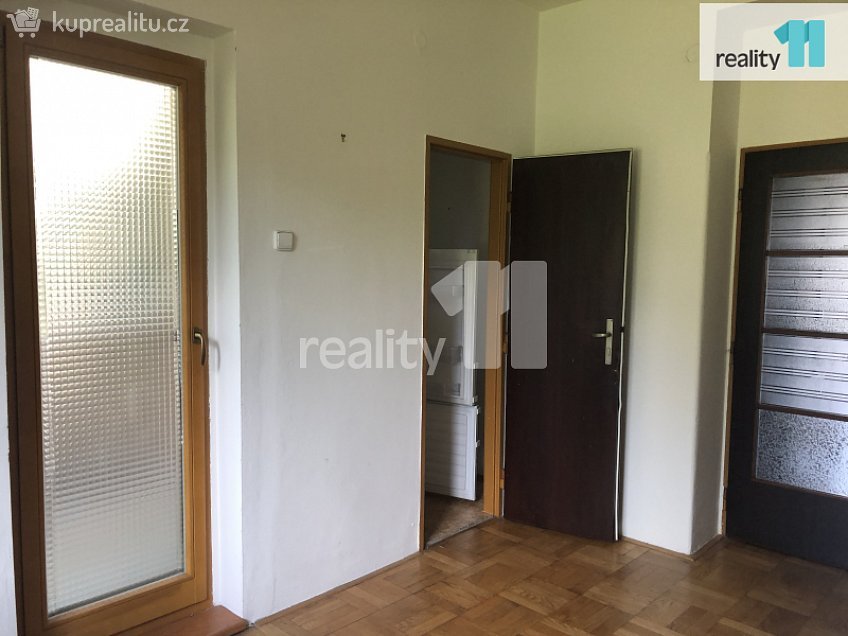 Pronájem bytu 2+kk 42 m^2 Vostrovská, Praha 6 