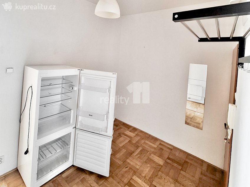 Pronájem bytu 2+kk 42 m^2 Vostrovská, Praha 6 