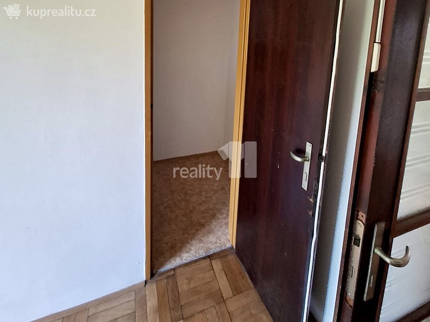 Pronájem bytu 2+kk 42 m^2 Vostrovská, Praha 6 