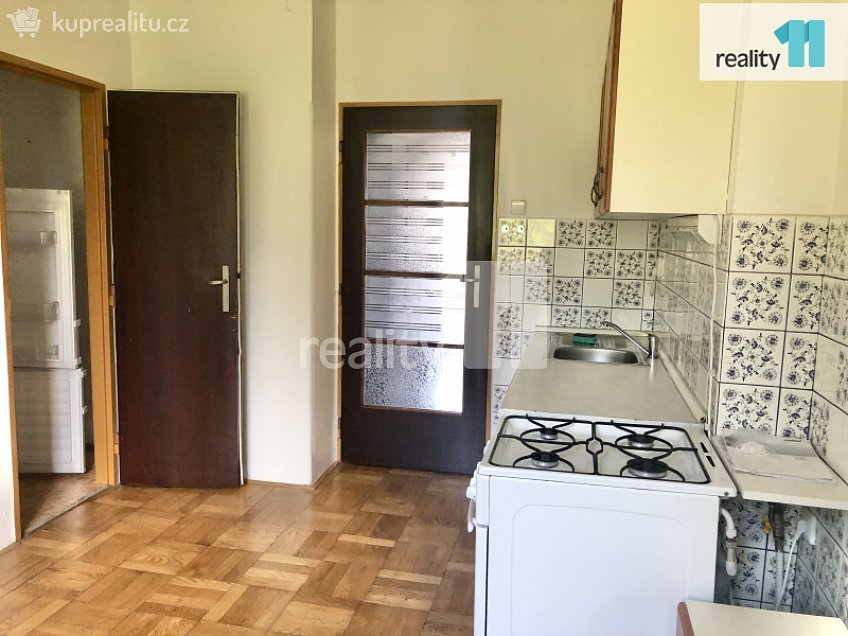 Pronájem bytu 2+kk 42 m^2 Vostrovská, Praha 6 
